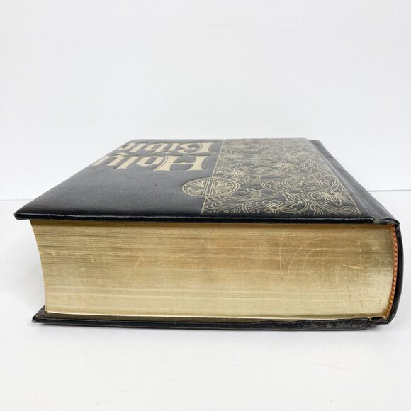 Holy Bible Family Circle Edition King James Version Riverside Illustrated Black - Picture 6 of 16